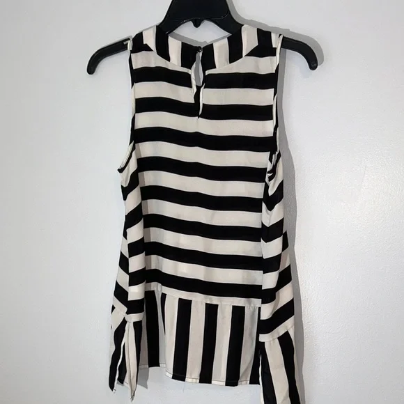 Monteau Black and White Striped Sleeveless Blouse Size S‎ - Picture 4 of 7